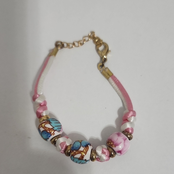 Colorful Beaded Bracelet - Picture 2 of 3
